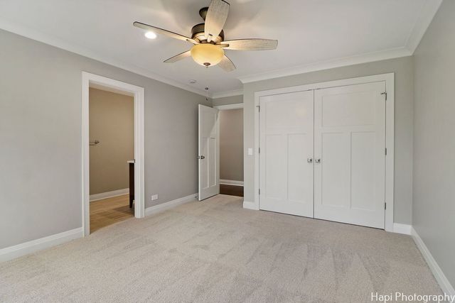 11 Lakewood Drive, Bannockburn, IL 60015