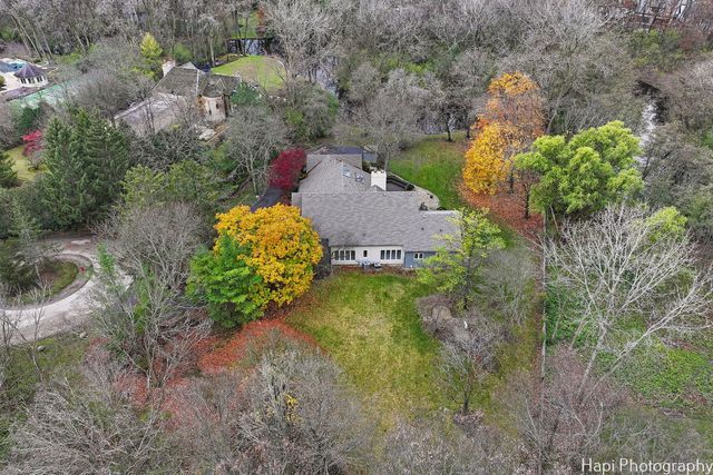 11 Lakewood Drive, Bannockburn, IL 60015