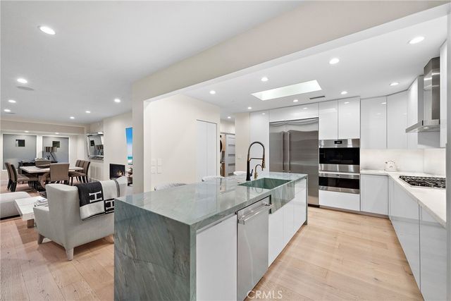 9621 Cedarbrook, Beverly Hills, CA 90210