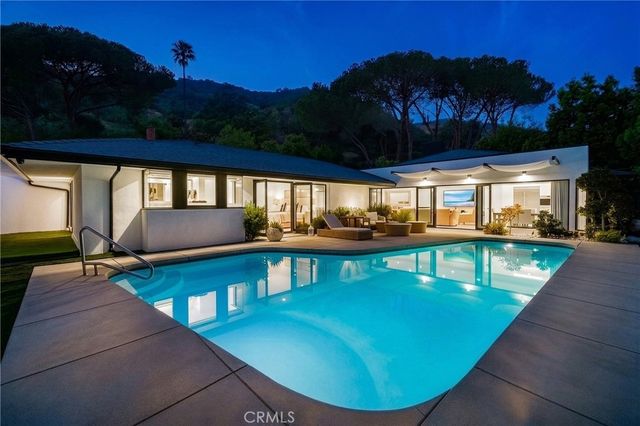 9621 Cedarbrook, Beverly Hills, CA 90210