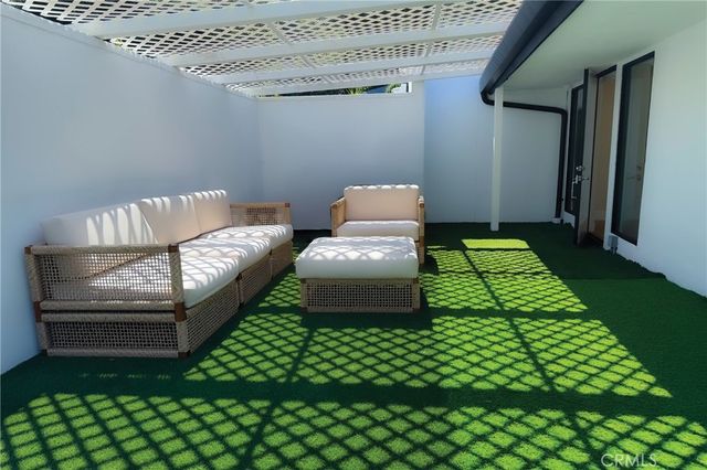 9621 Cedarbrook, Beverly Hills, CA 90210