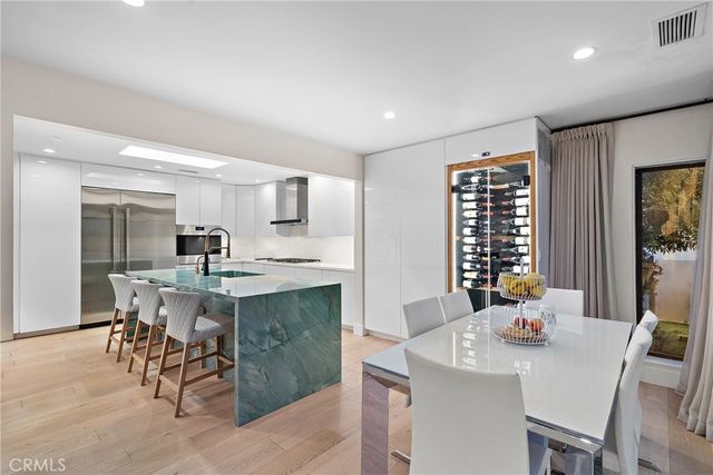 9621 Cedarbrook, Beverly Hills, CA 90210