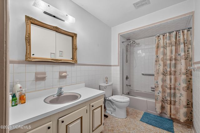 489 B Laurel Brook Drive, Brick, NJ 08724