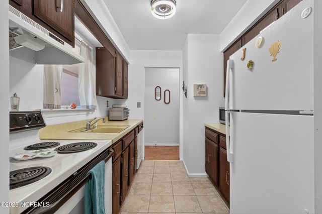 489 B Laurel Brook Drive, Brick, NJ 08724
