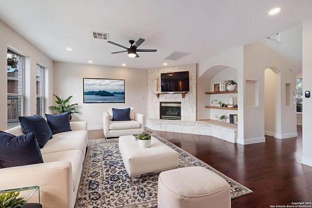 726 Mello Oak, San Antonio, TX 78258