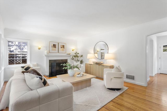 201 Chesterton Place, San Mateo, CA 94401