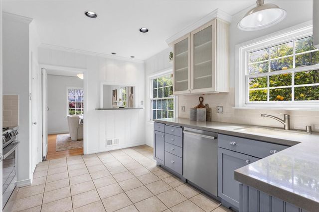 201 Chesterton Place, San Mateo, CA 94401