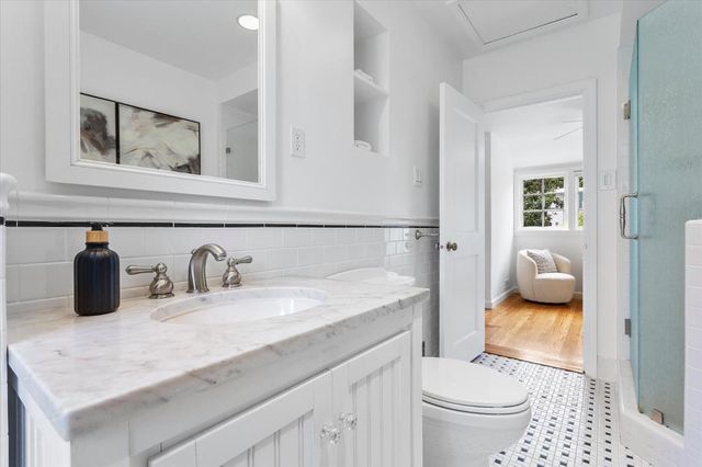 201 Chesterton Place, San Mateo, CA 94401