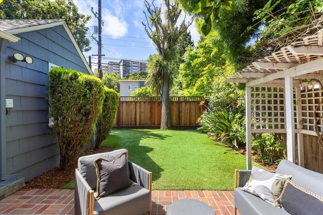 201 Chesterton Place, San Mateo, CA 94401