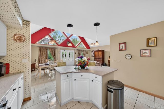 48 Farries Avenue, Florida, NY 10921