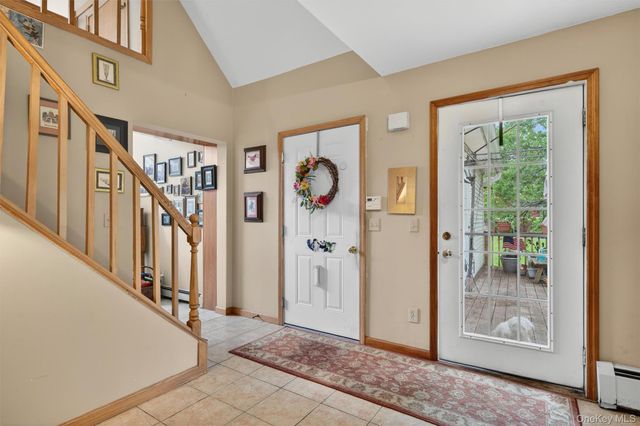 48 Farries Avenue, Florida, NY 10921