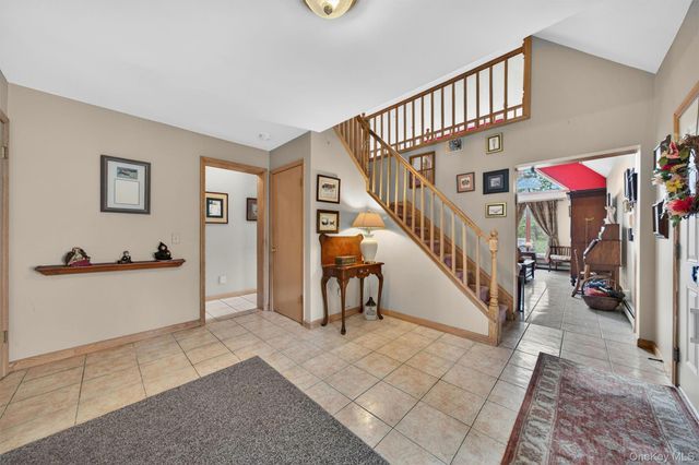 48 Farries Avenue, Florida, NY 10921