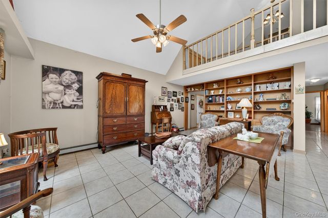 48 Farries Avenue, Florida, NY 10921