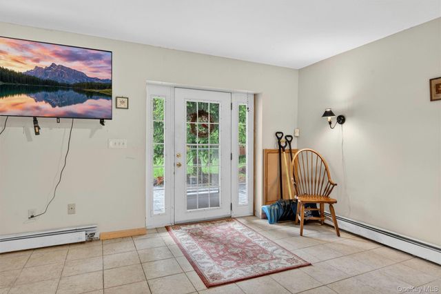 48 Farries Avenue, Florida, NY 10921
