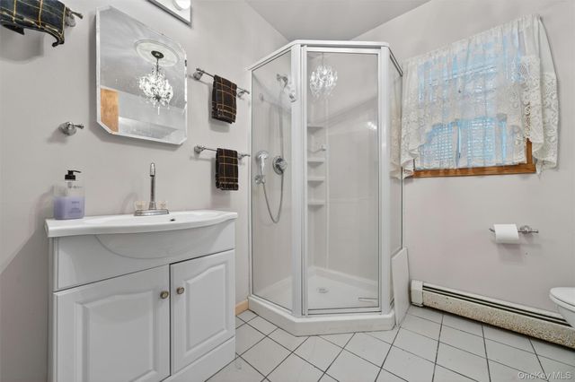 48 Farries Avenue, Florida, NY 10921