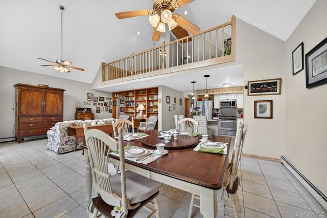 48 Farries Avenue, Florida, NY 10921