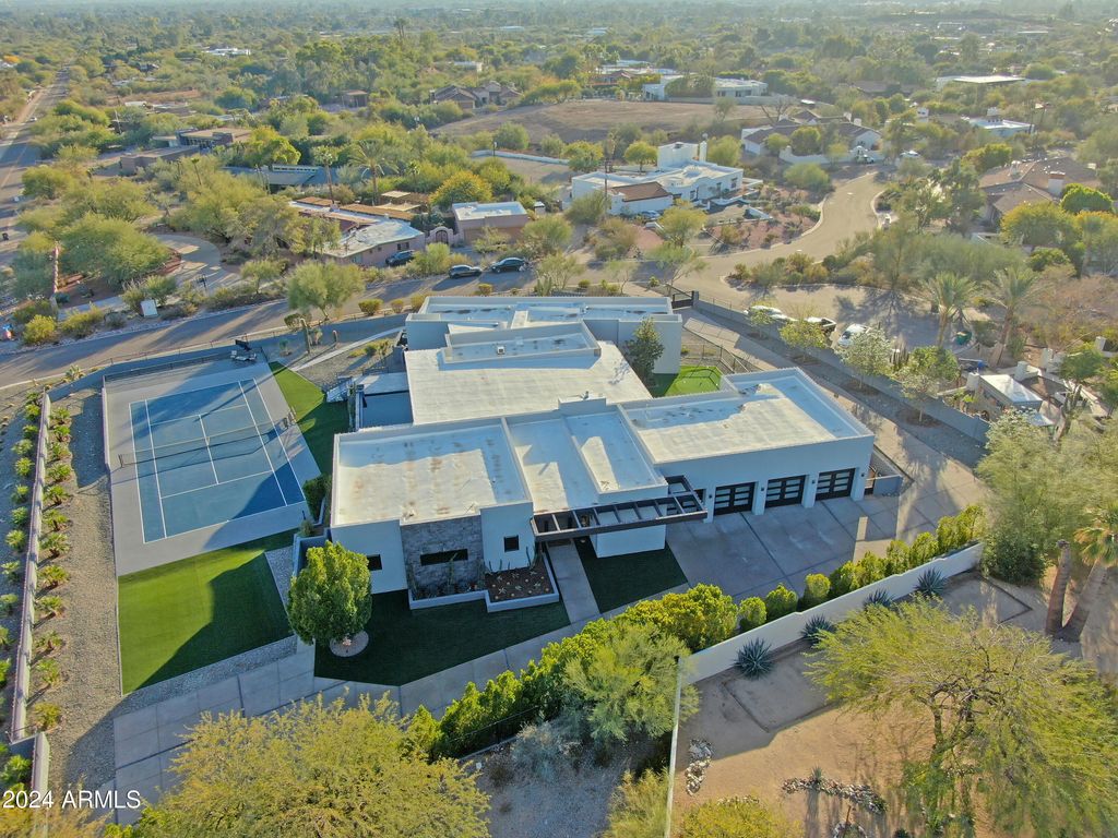 6102 N PALO CRISTI Road, Paradise Valley, AZ 85253 — photo 5