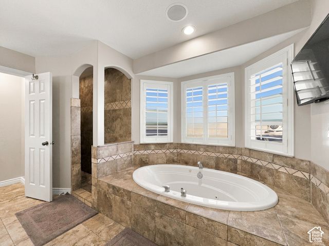 1541 W 975 S, Layton, UT 84041