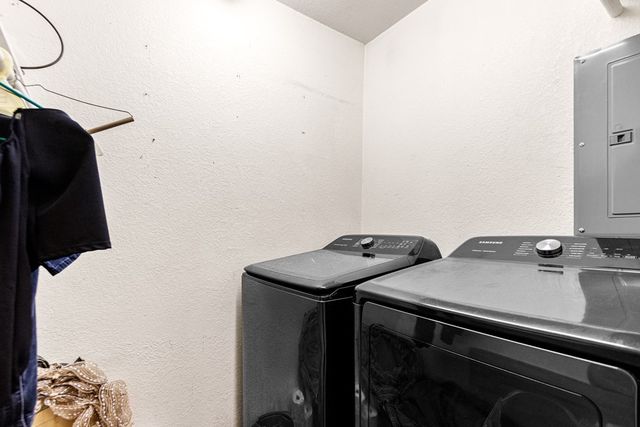 3721 Crestview Dr, Odessa, TX 79762