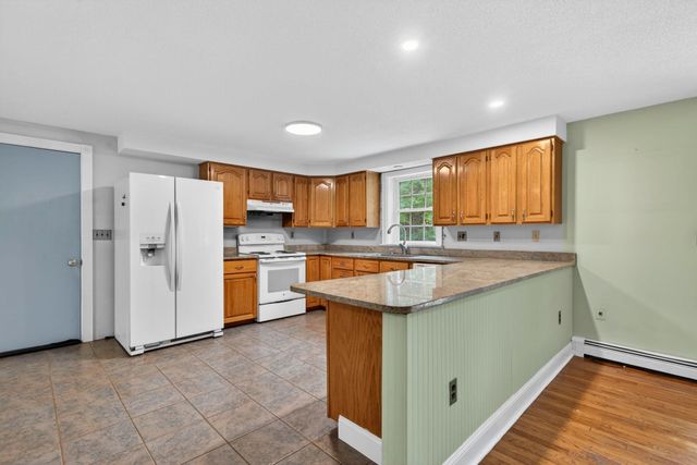 141 Mitchell Road, Nottingham, NH 03290