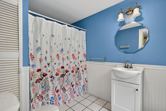 141 Mitchell Road, Nottingham, NH 03290