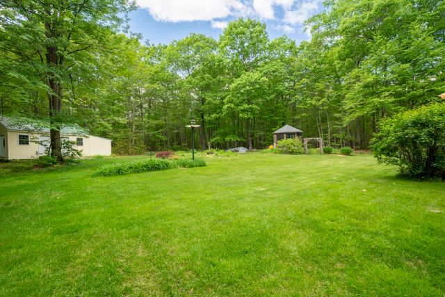 141 Mitchell Road, Nottingham, NH 03290