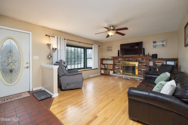 135 Juniper Drive, Milton, NY 12020