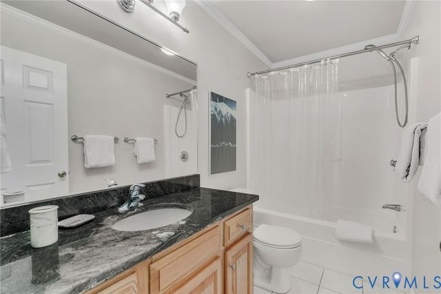 31 Waterway Dr, Montross, VA 22520