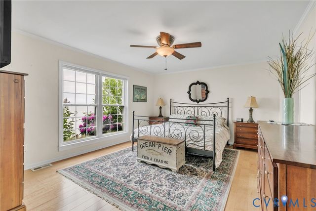 31 Waterway Dr, Montross, VA 22520