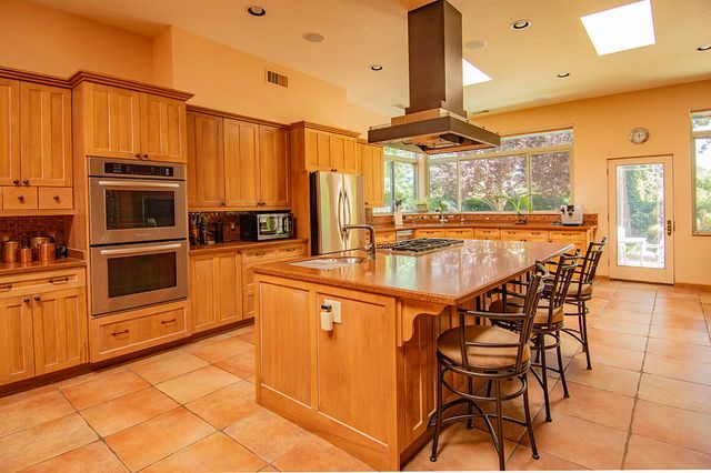 1509 Harvard Court NE, Albuquerque, NM 87106
