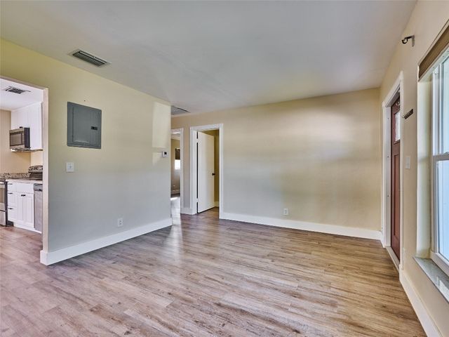 5208 NE 2nd Avenue, Oakland Park, FL 33334