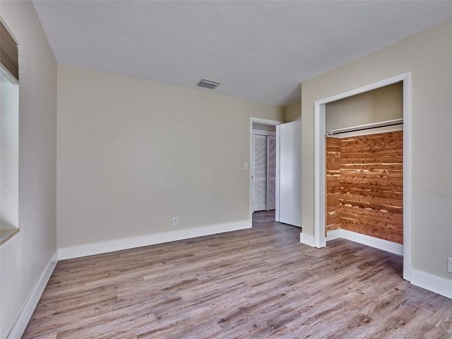 5208 NE 2nd Avenue, Oakland Park, FL 33334