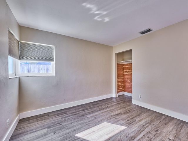 5208 NE 2nd Avenue, Oakland Park, FL 33334