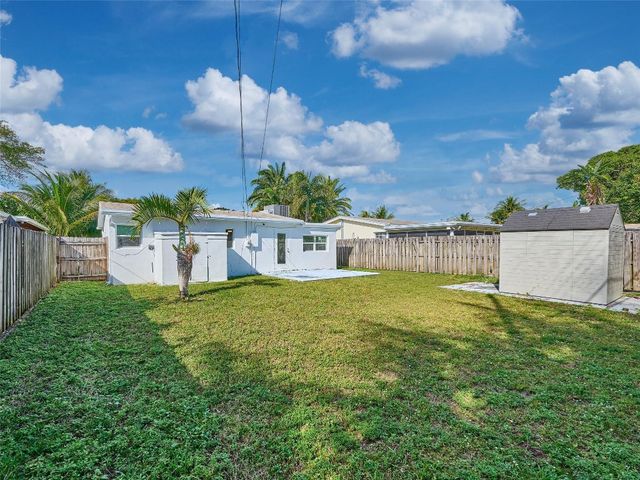 5208 NE 2nd Avenue, Oakland Park, FL 33334