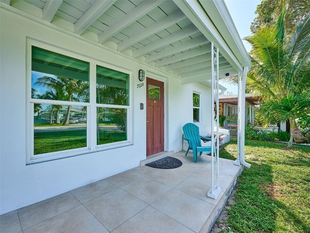 5208 NE 2nd Avenue, Oakland Park, FL 33334