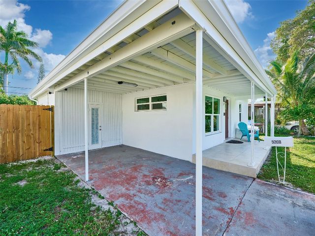 5208 NE 2nd Avenue, Oakland Park, FL 33334