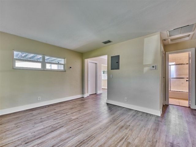 5208 NE 2nd Avenue, Oakland Park, FL 33334