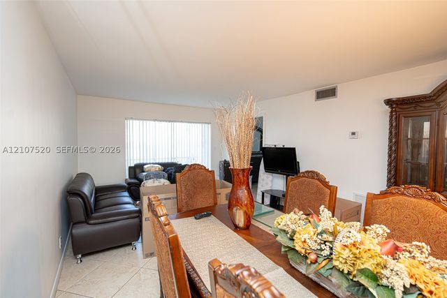 3531 Inverrary Dr 108, Lauderhill, FL 33319
