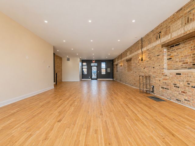 2552 W 59th Street, Chicago, IL 60629
