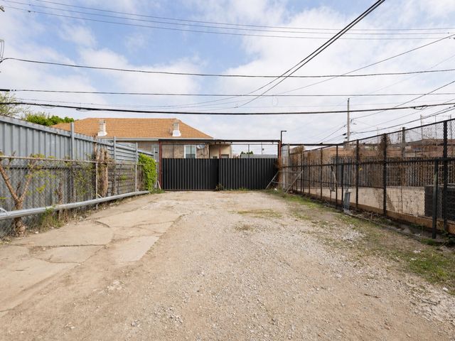 2552 W 59th Street, Chicago, IL 60629