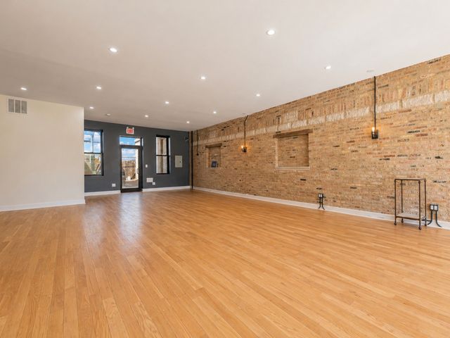 2552 W 59th Street, Chicago, IL 60629