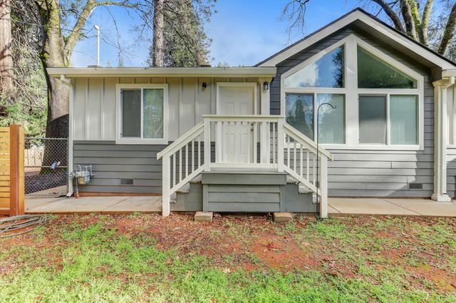 11195 Alpine Ln, Grass Valley, CA 95945