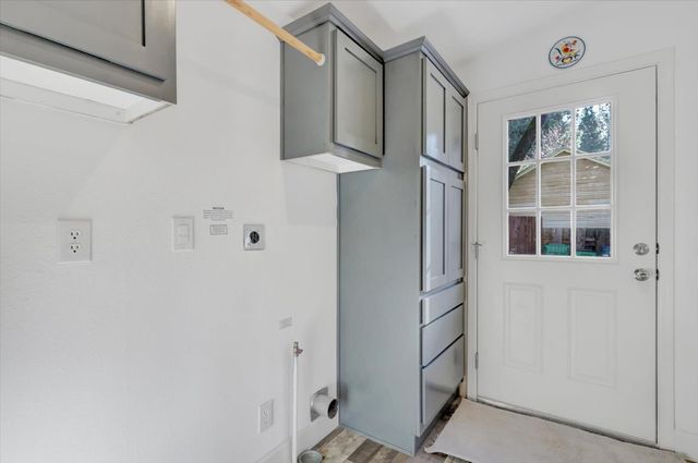 11195 Alpine Ln, Grass Valley, CA 95945