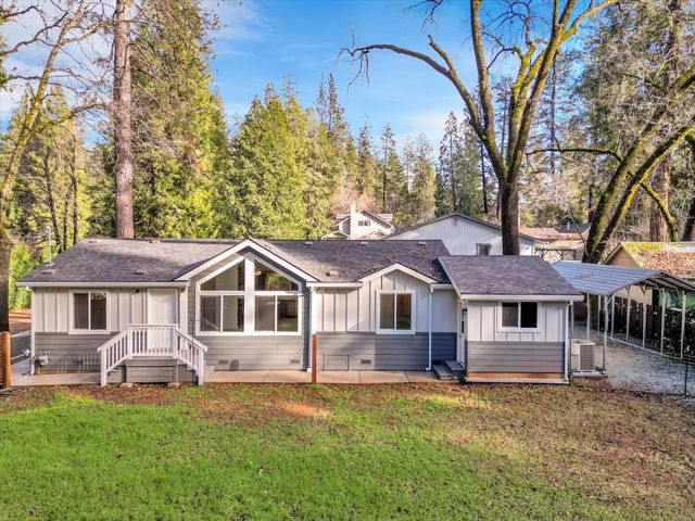 11195 Alpine Ln, Grass Valley, CA 95945