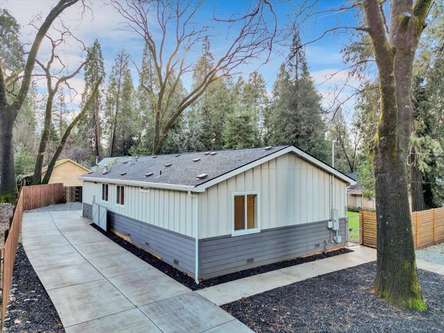 11195 Alpine Ln, Grass Valley, CA 95945