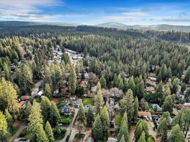 11195 Alpine Ln, Grass Valley, CA 95945