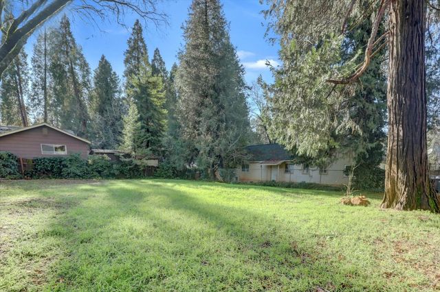 11195 Alpine Ln, Grass Valley, CA 95945