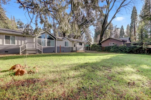 11195 Alpine Ln, Grass Valley, CA 95945