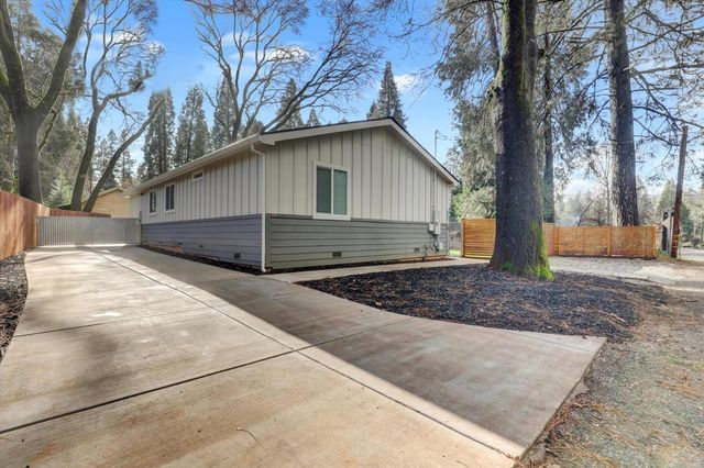 11195 Alpine Ln, Grass Valley, CA 95945