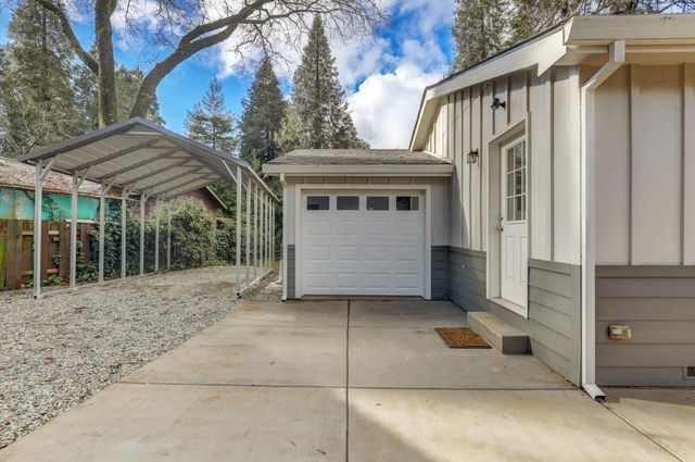 11195 Alpine Ln, Grass Valley, CA 95945